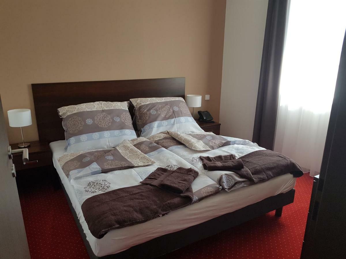Wellness Hotel Harmonie Тршебонь Екстер'єр фото